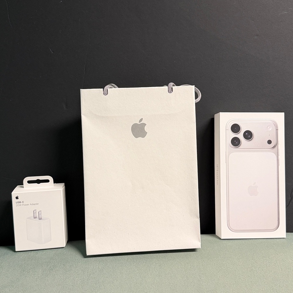 BNWT EMPTY APPLE IPHONE 17 PRO MAX BOX, SHOPPING BAG & USB-C BRICK BOX SET